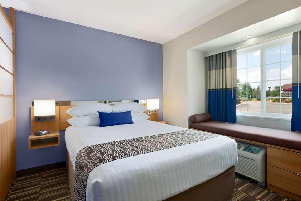 Microtel Inn Suites By Wyndham 南山 客房 照片