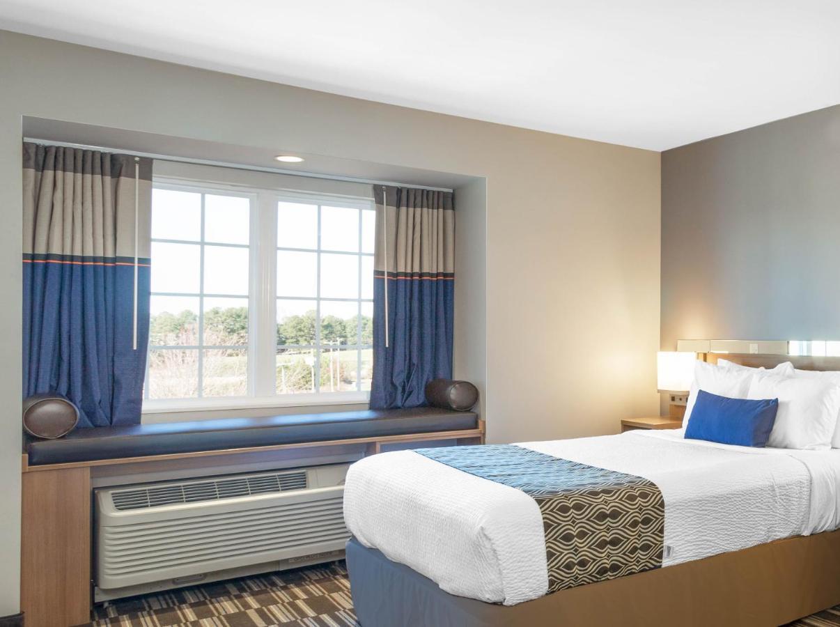 Microtel Inn Suites By Wyndham 南山 外观 照片