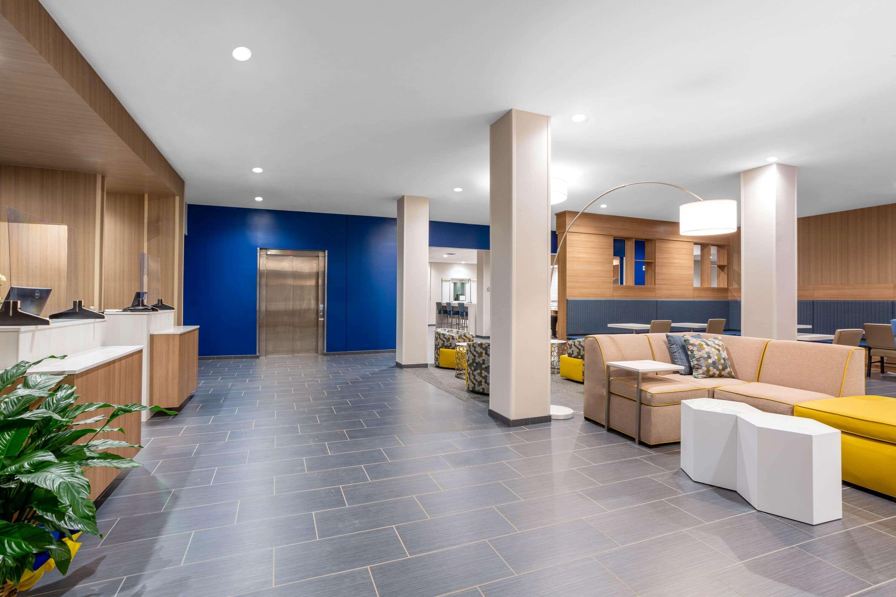 Microtel Inn Suites By Wyndham 南山 外观 照片